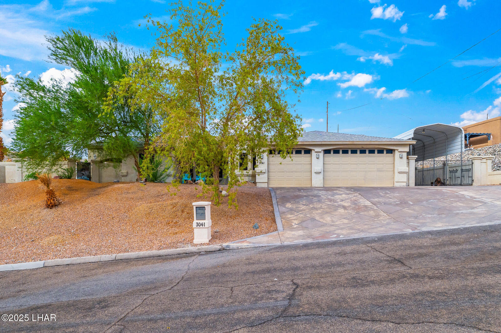 Property Photo:  3041 Douglas Dr  AZ 86404 