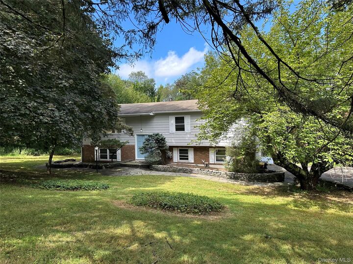 Property Photo:  43 Points Of View  NY 10990 