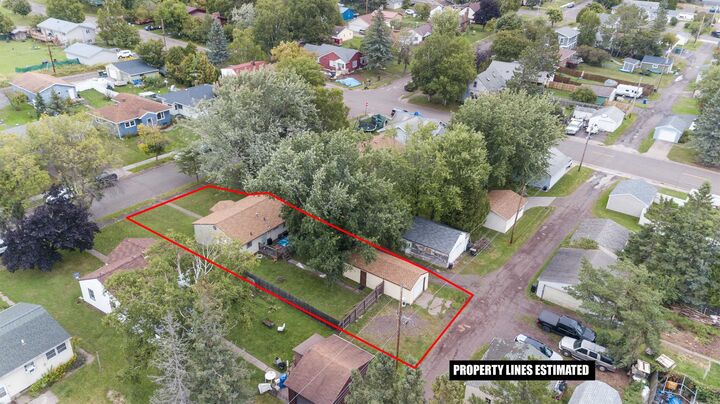 Property Photo: 816 12th Ave MN 55616