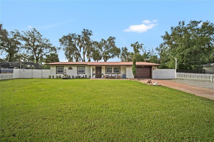 427 W Lakeview Avenue  Lake Mary FL 32746 photo