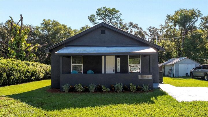 Property Photo: 1106 Powell Street FL 33563