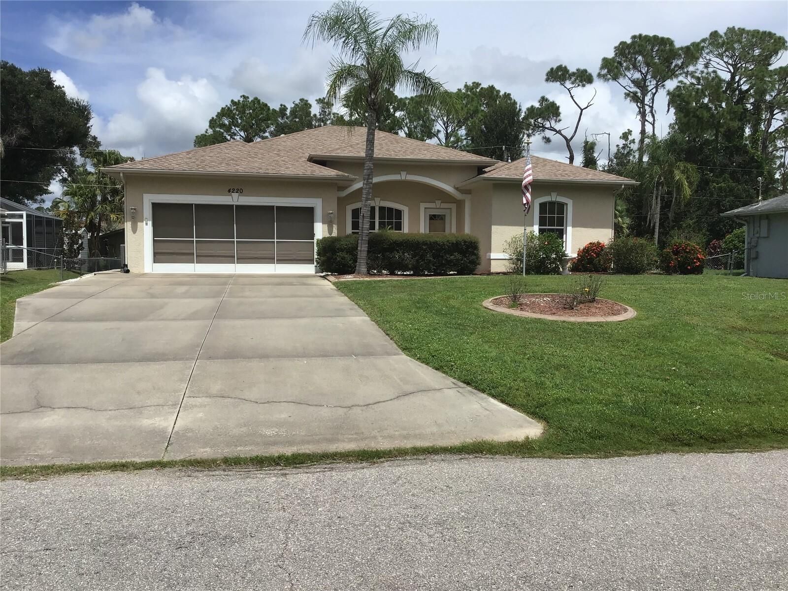 Property Photo: 4220 Doblins Road FL 34287