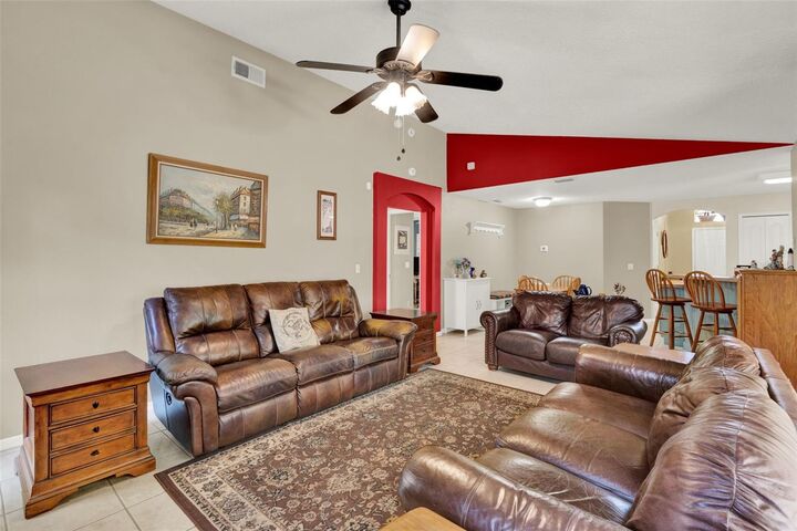 Property Photo:  718 Grisham Street  FL 34787 
