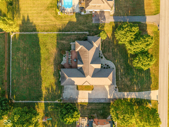 Property Photo: 8604 E County Road 200 N IN 47274