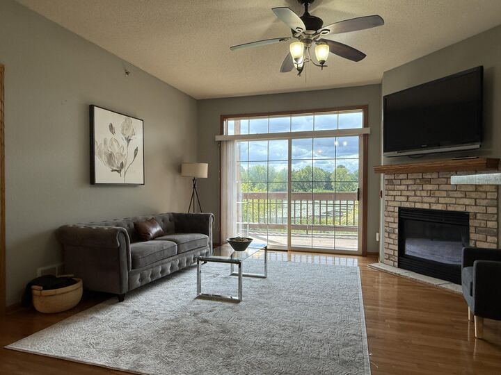 Property Photo: 7913 S Scepter Dr 8 WI 53132