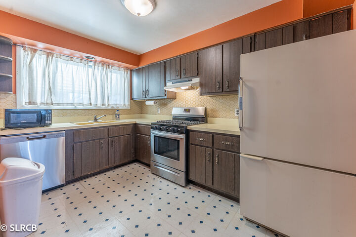 Property Photo:  7906 W Lawrence Avenue F  IL 60706 