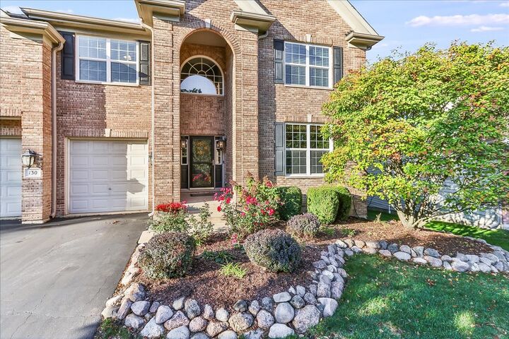Property Photo: 130 Regency Drive IL 60103