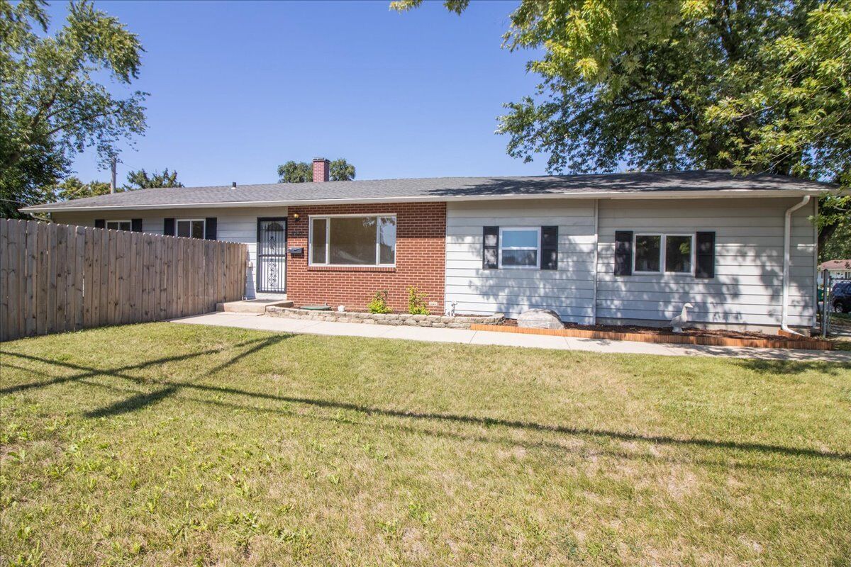 Property Photo: 2211 Black Road IL 60435