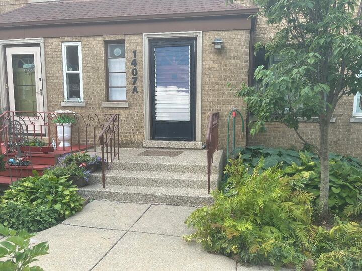 Property Photo: 1407 A N Harlem Avenue IL 60302