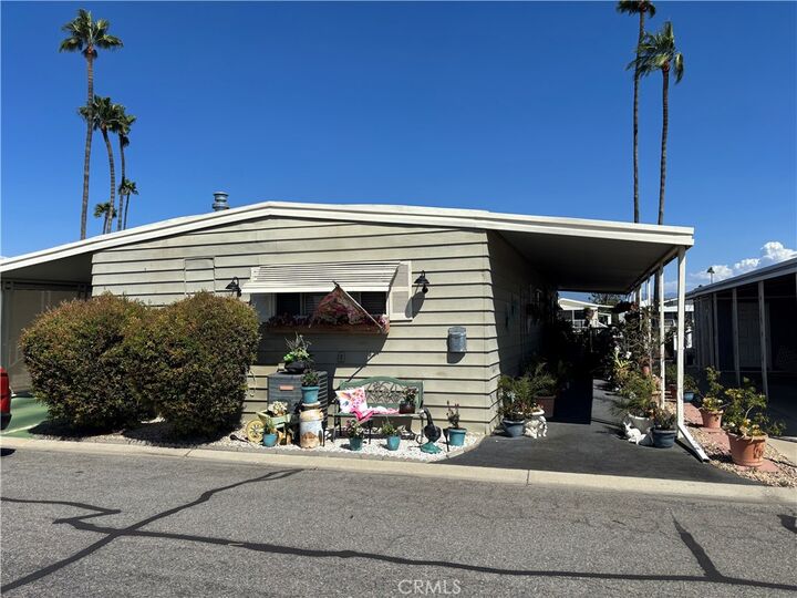 Property Photo:  5001 W Florida Ave 81  CA 92545 