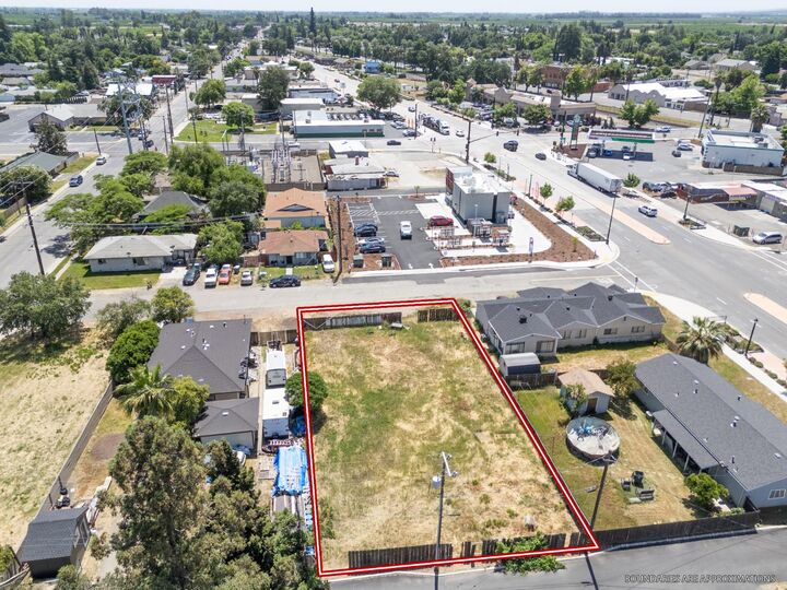 Property Photo: 2537 Ivy Street CA 95953