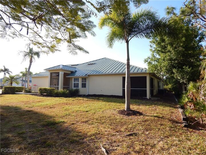 Property Photo:  316 Islamorada Boulevard  FL 33955 