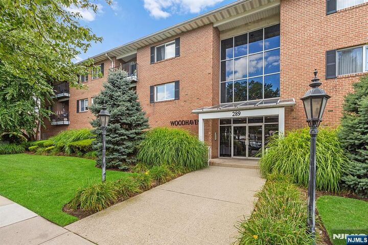 289 Valley Boulevard 1D  Wood Ridge NJ 07075 photo