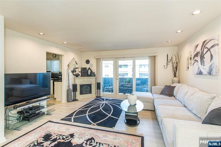 Property Photo:  5 Domessina Lane E1  NJ 07006 
