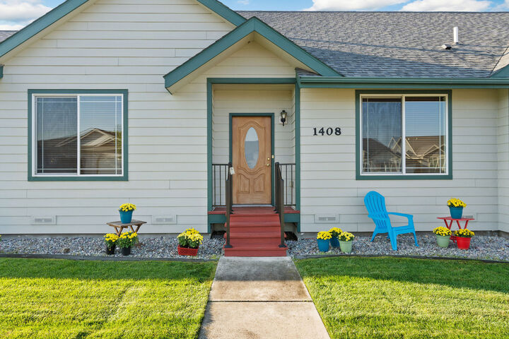 1408 11th Street W  Columbia Falls MT 59912 photo