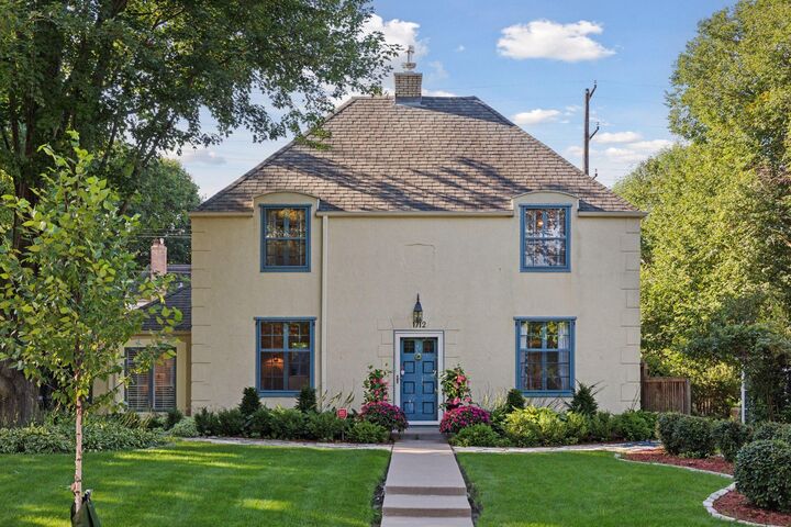 1712 Highland Parkway  Saint Paul MN 55116 photo