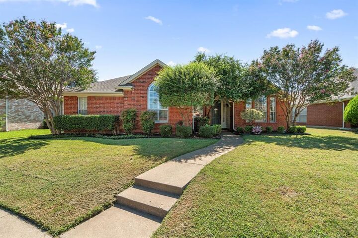 Property Photo: 2314 Greenfield Circle TX 75040