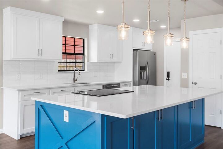 Property Photo: 215 Winesap Lane AR 72712