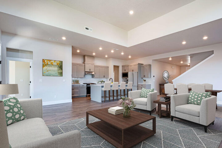 Property Photo: 1477 NE Whistle Way OR 97754