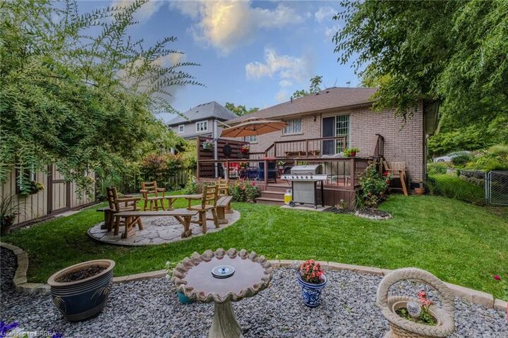 Photo de la propriété: 52 Amelia Street ON N3L 1Z6