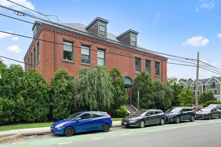 245 Beacon Street 6  Somerville MA 02143 photo