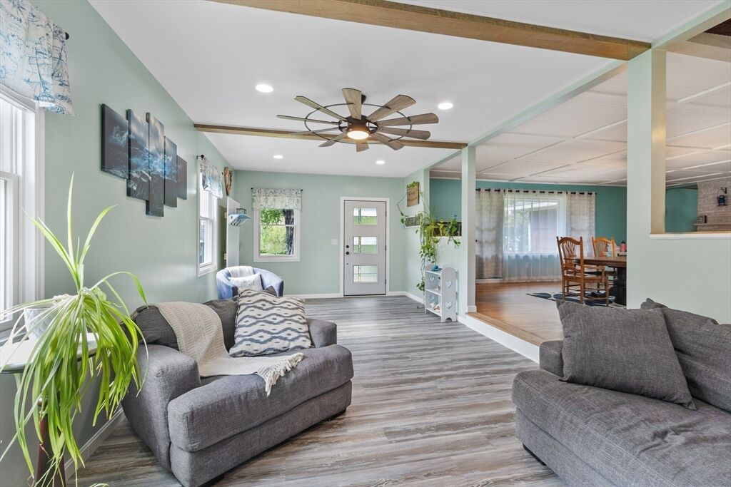 Property Photo:  7 Church St Ext  MA 01585 