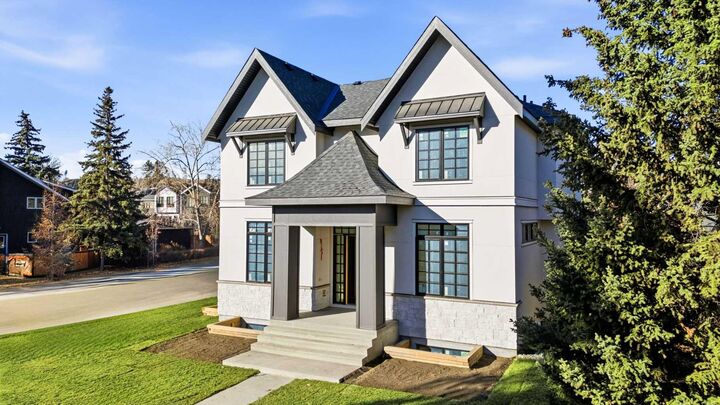 Property Photo:  703 35 Street NW  AB T2N 2Z6 