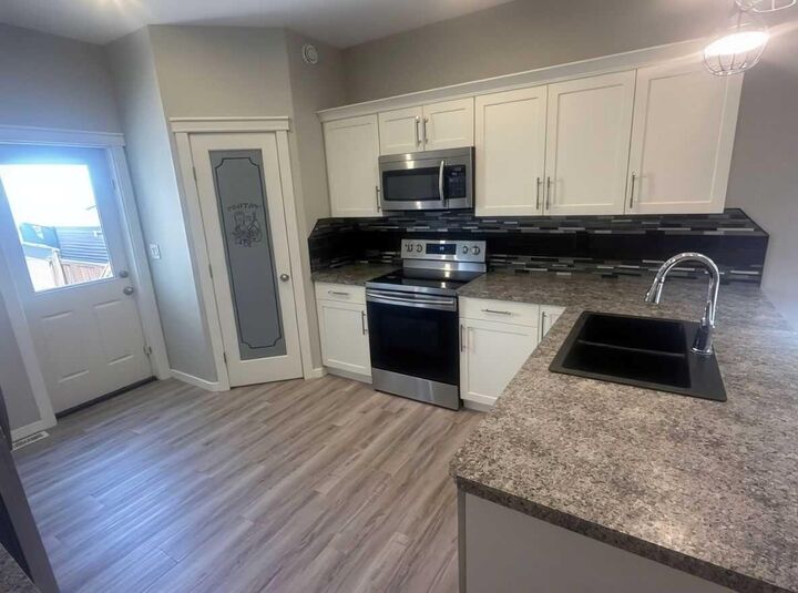 Property Photo: 115 Aurora Heights AB T4M 0M6