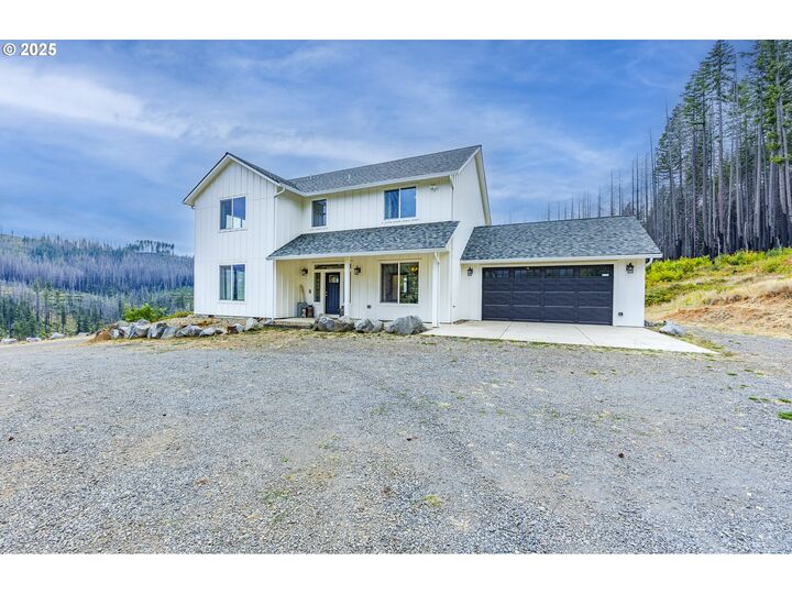 Property Photo: 47555 McKenzie Hwy OR 97488