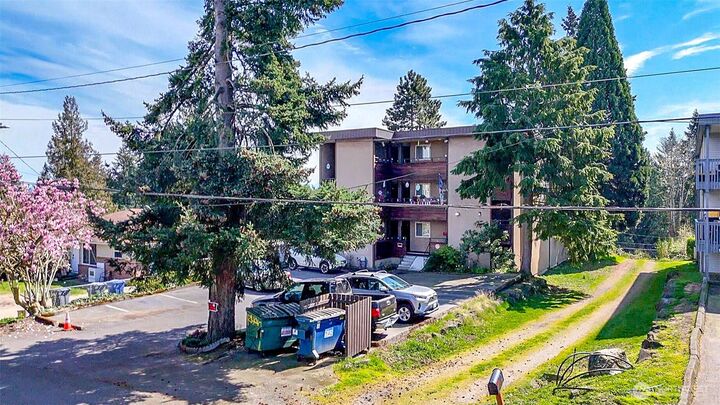 Property Photo: 439 SW 156th Street WA 98166
