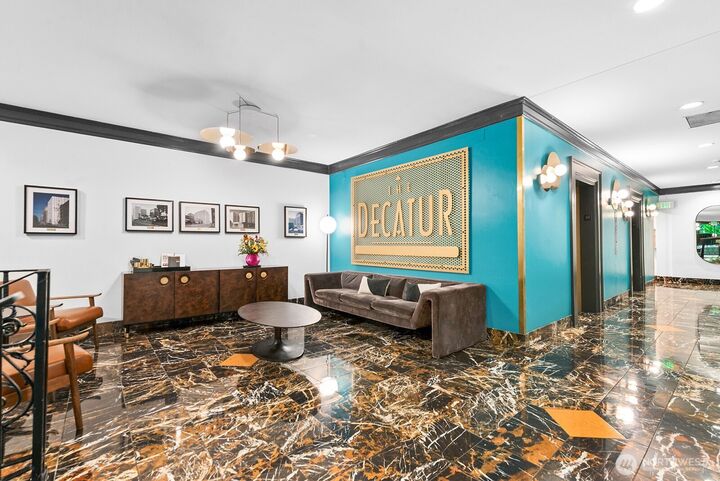 Property Photo:  1105  Spring Street 407  WA 98104 