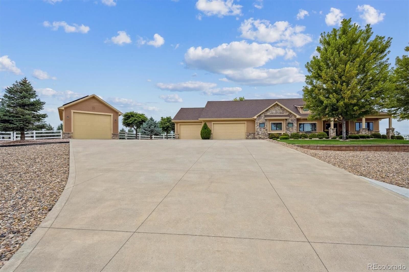Property Photo: 16149 Oneida Court CO 80602