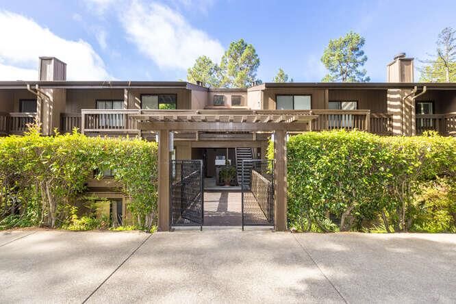 Property Photo:  3355 Brittan Avenue 3  CA 94070 