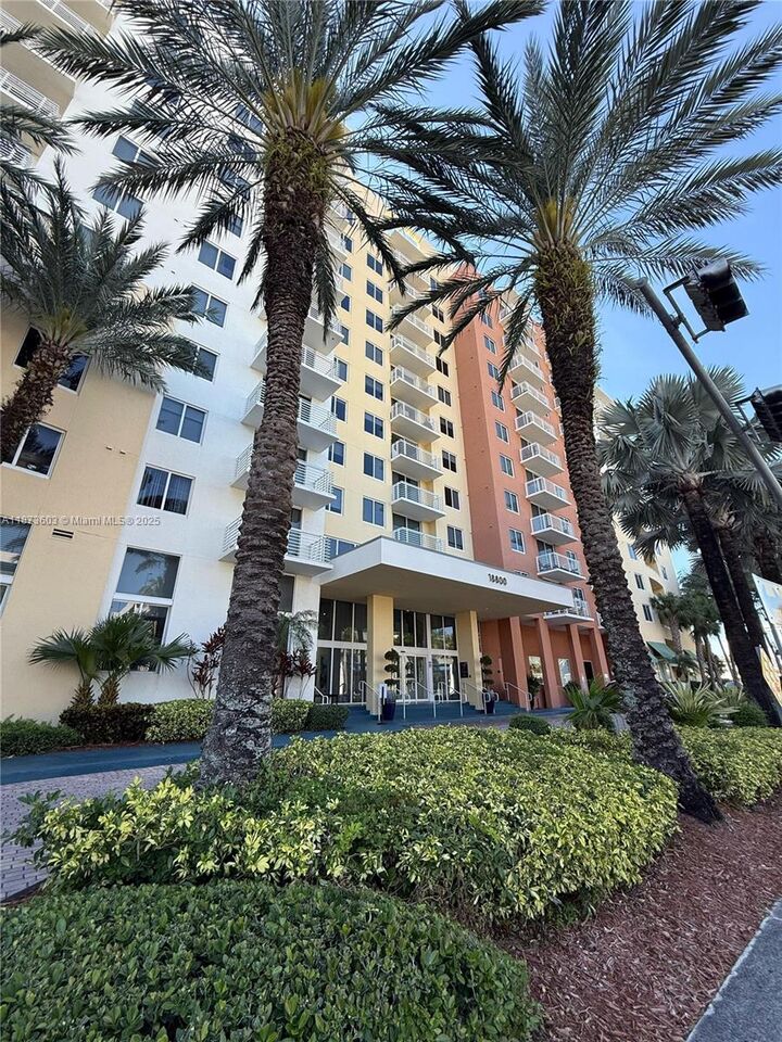 Property Photo:  18800 NE 29th Ave 804  FL 33180 