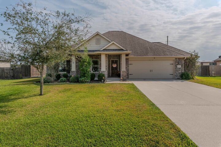 15285 Cliff Street  Hamshire TX 77622 photo