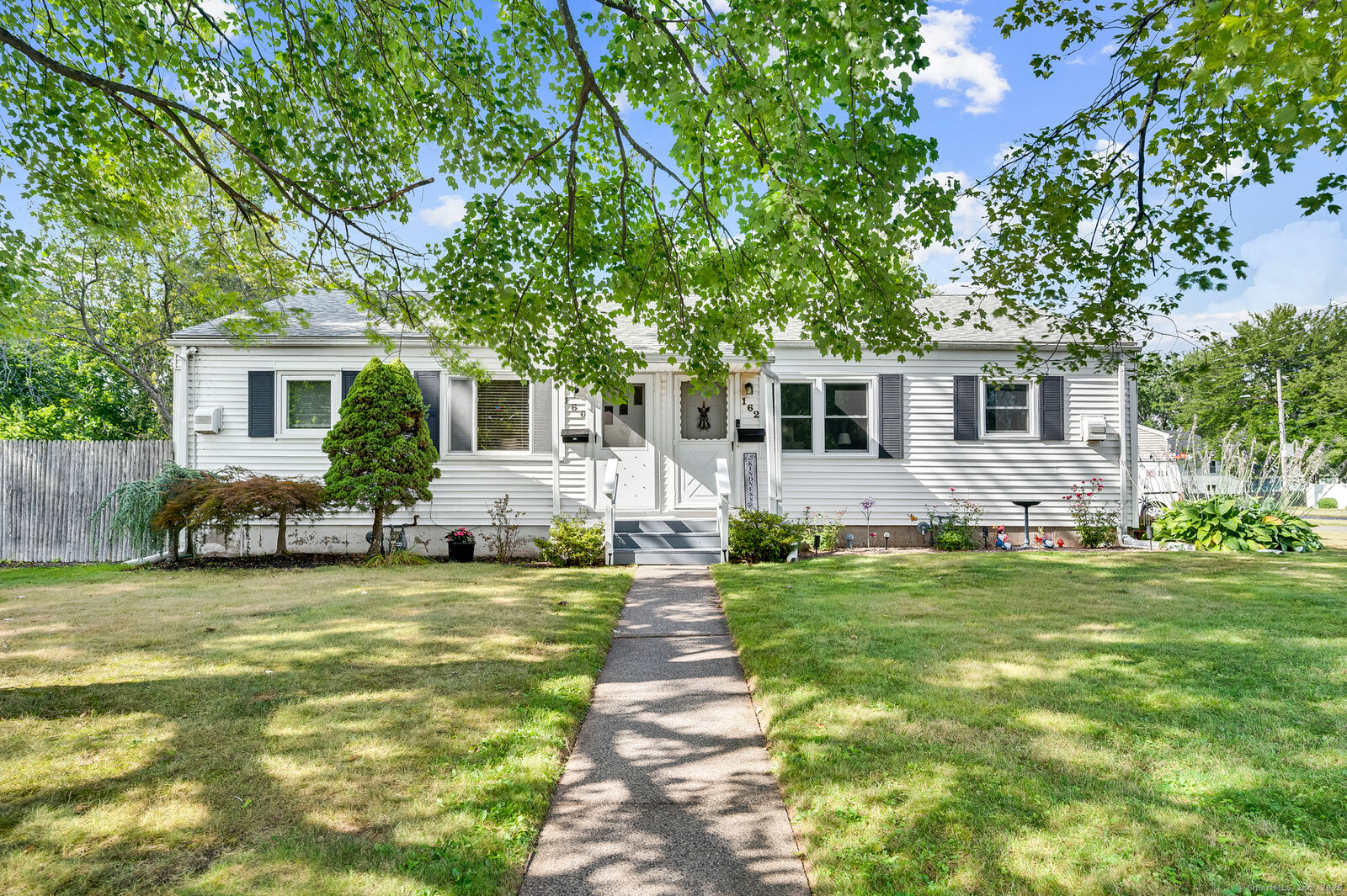 Property Photo:  160 Buena Vista Avenue  CT 06111 