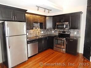 Property Photo:  21 Treadway Avenue  CT 06360 