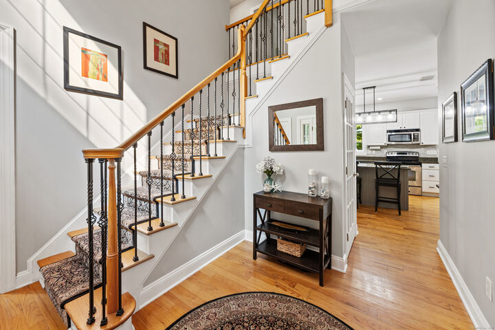 Property Photo:  4 Christopher Court  CT 06478 