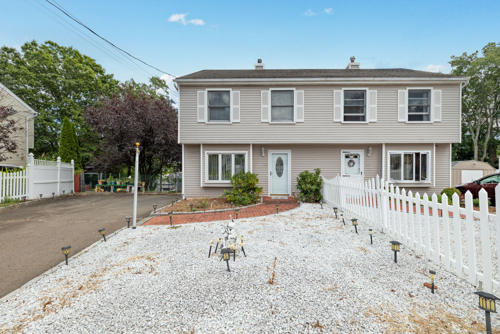 Property Photo:  201 High Ridge Drive  CT 06606 
