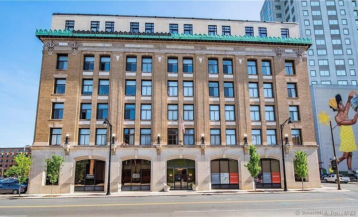 266 Pearl Street Apt 310  Hartford CT 06103 photo