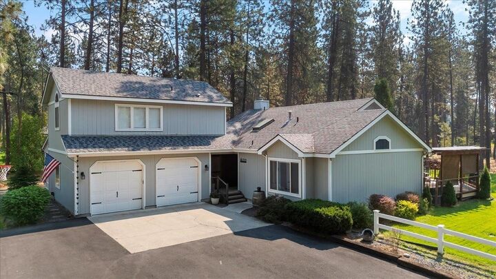 Property Photo: 4508 E Silver Pine Rd WA 99005