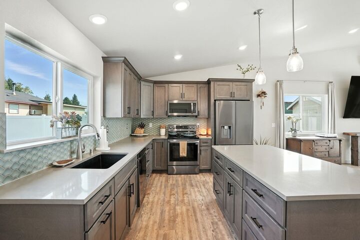5325 Vincent Rd  Spokane WA 99025 photo