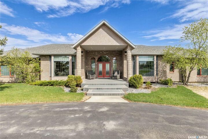 48 Cathedral Bluffs Road  Corman Park Rm No. 344 SK S7P 1A1 photo