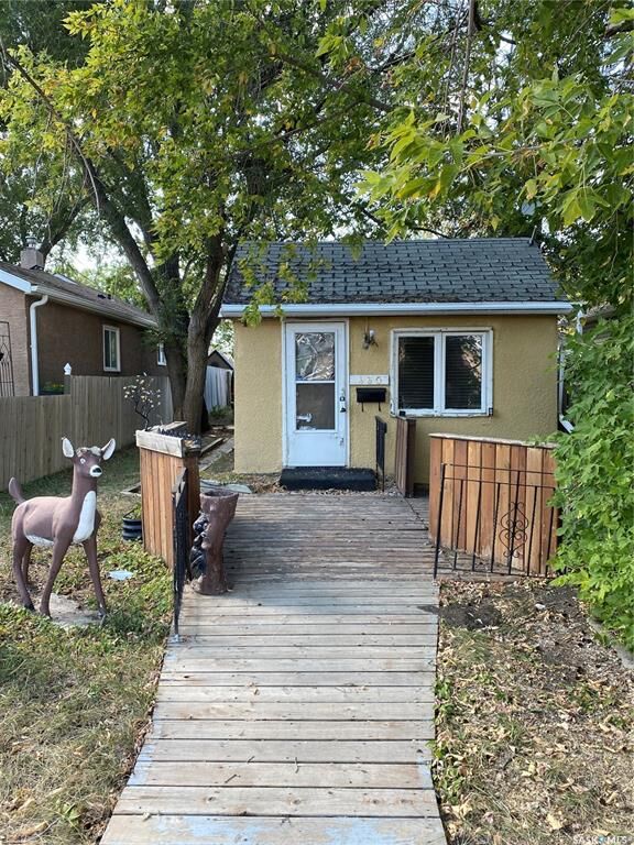 Property Photo: 460 King Street SK S4R 4H4