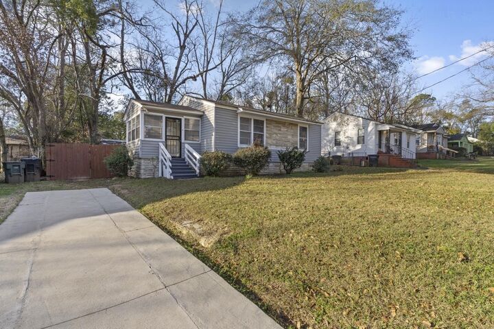 Property Photo:  1613 Hernando Drive  FL 32304 