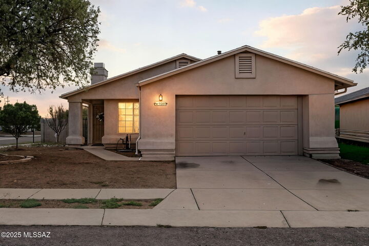 4680 Gatwick Drive  Tucson AZ 85730 photo