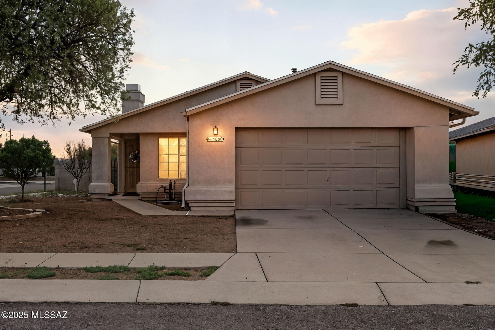 Property Photo: 4680 Gatwick Drive AZ 85730