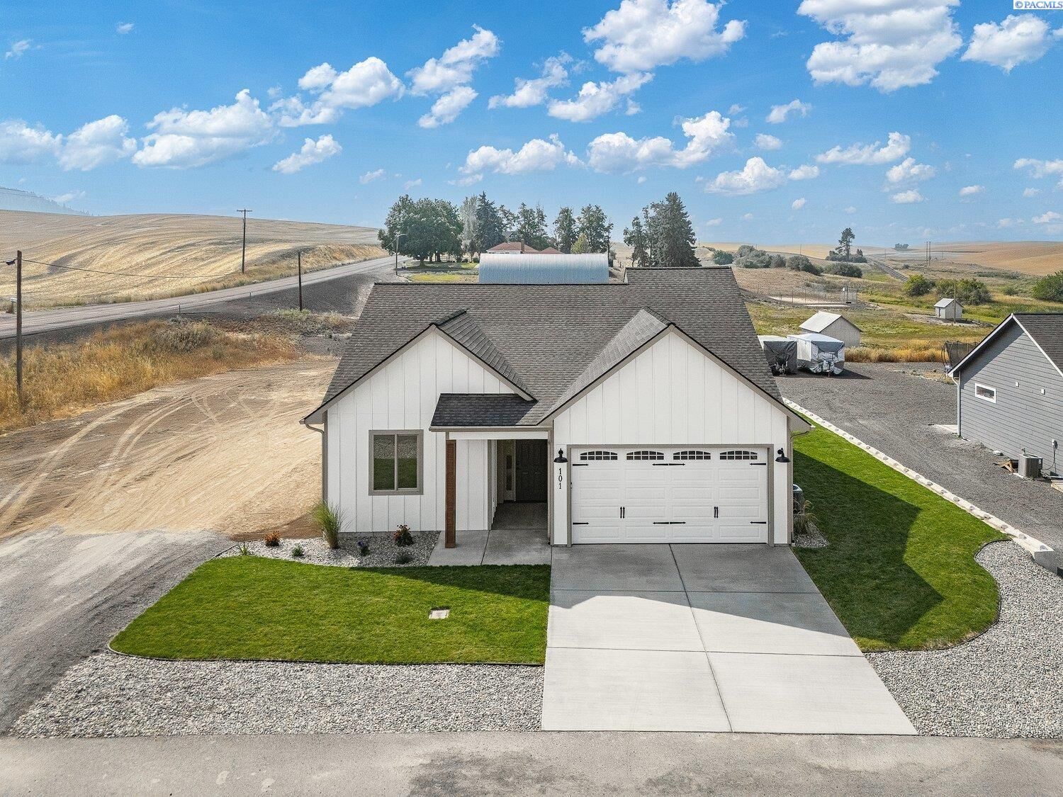 Property Photo: 101 Amber Ridge Rd WA 99161