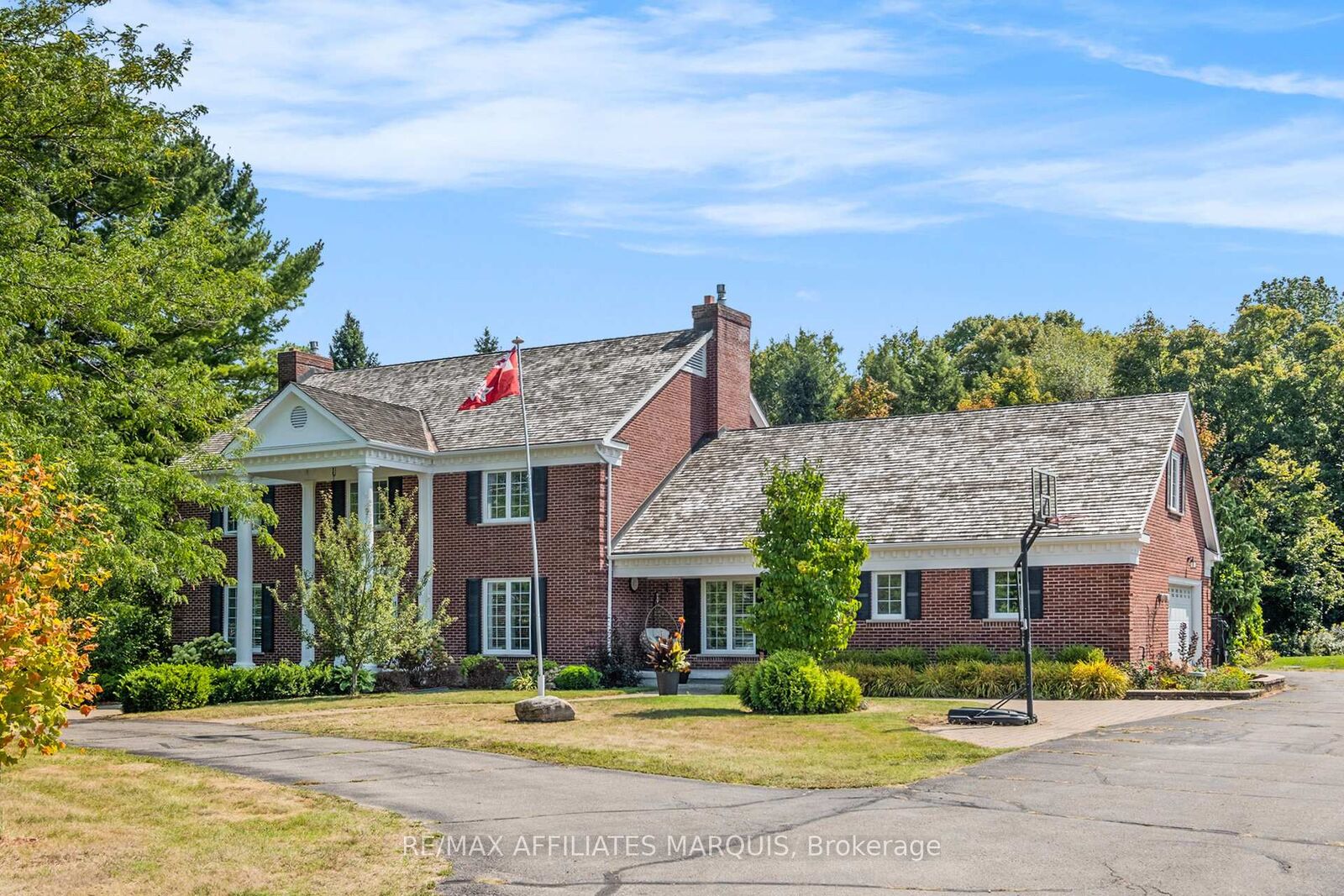 Photo de la propriété: 21 Cedar Lane ON K7A 4S5