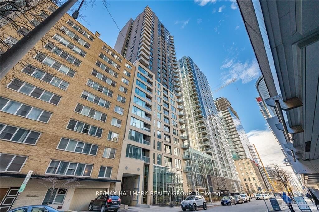 Photo de la propriété: 40 Nepean Street 2003 ON K2P 0X5
